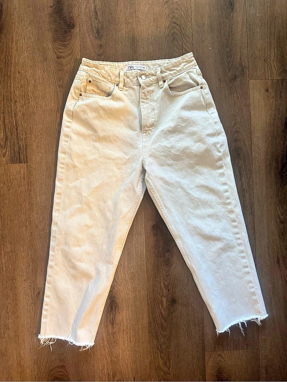 Zara Z1975 High-Rise Mom Fit Jeans Cropped Jeans Cream & White Waist 30